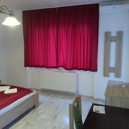 Downtown Apartment Μίσκολτς Εξωτερικό φωτογραφία