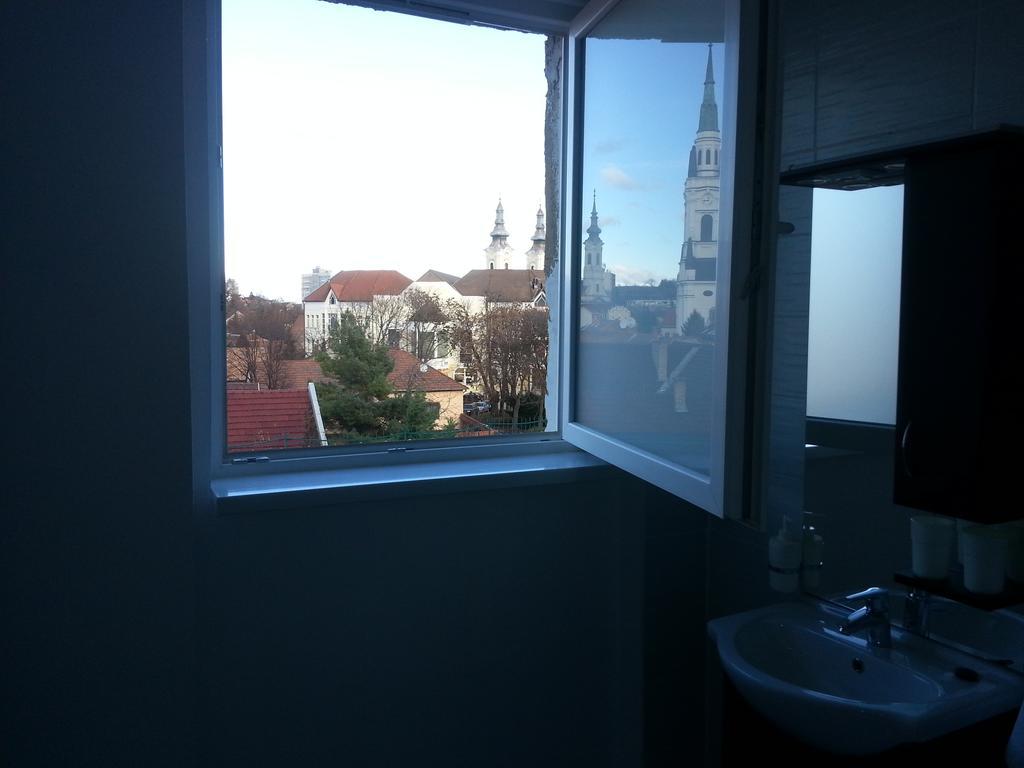Downtown Apartment Μίσκολτς Εξωτερικό φωτογραφία
