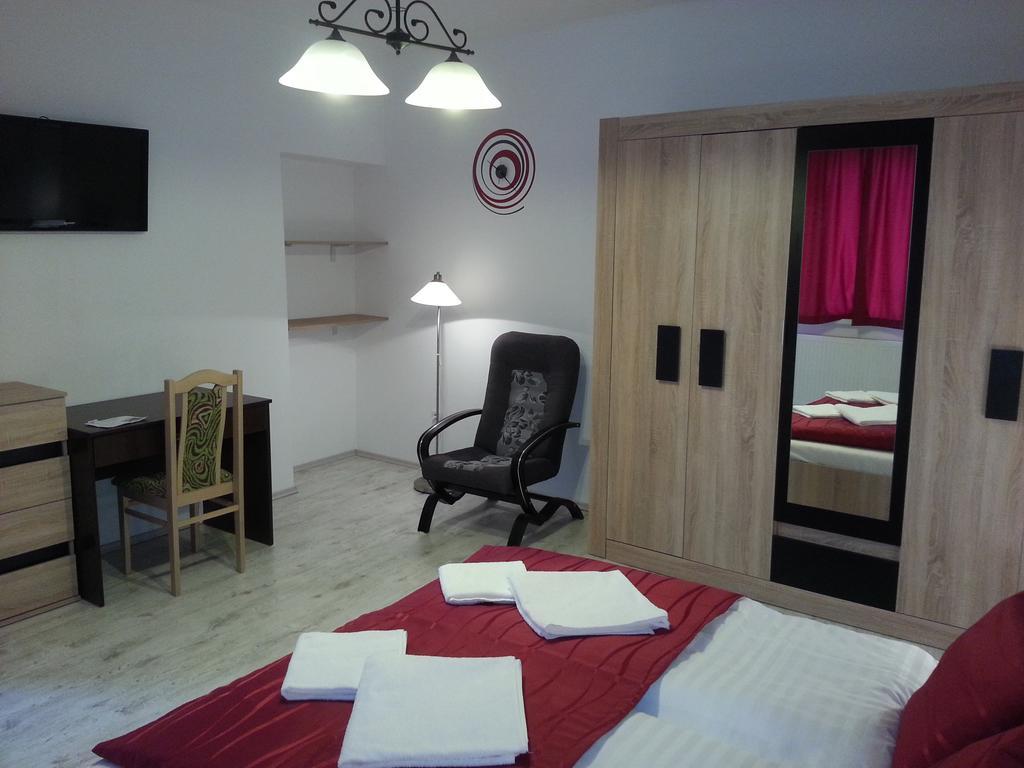 Downtown Apartment Μίσκολτς Εξωτερικό φωτογραφία